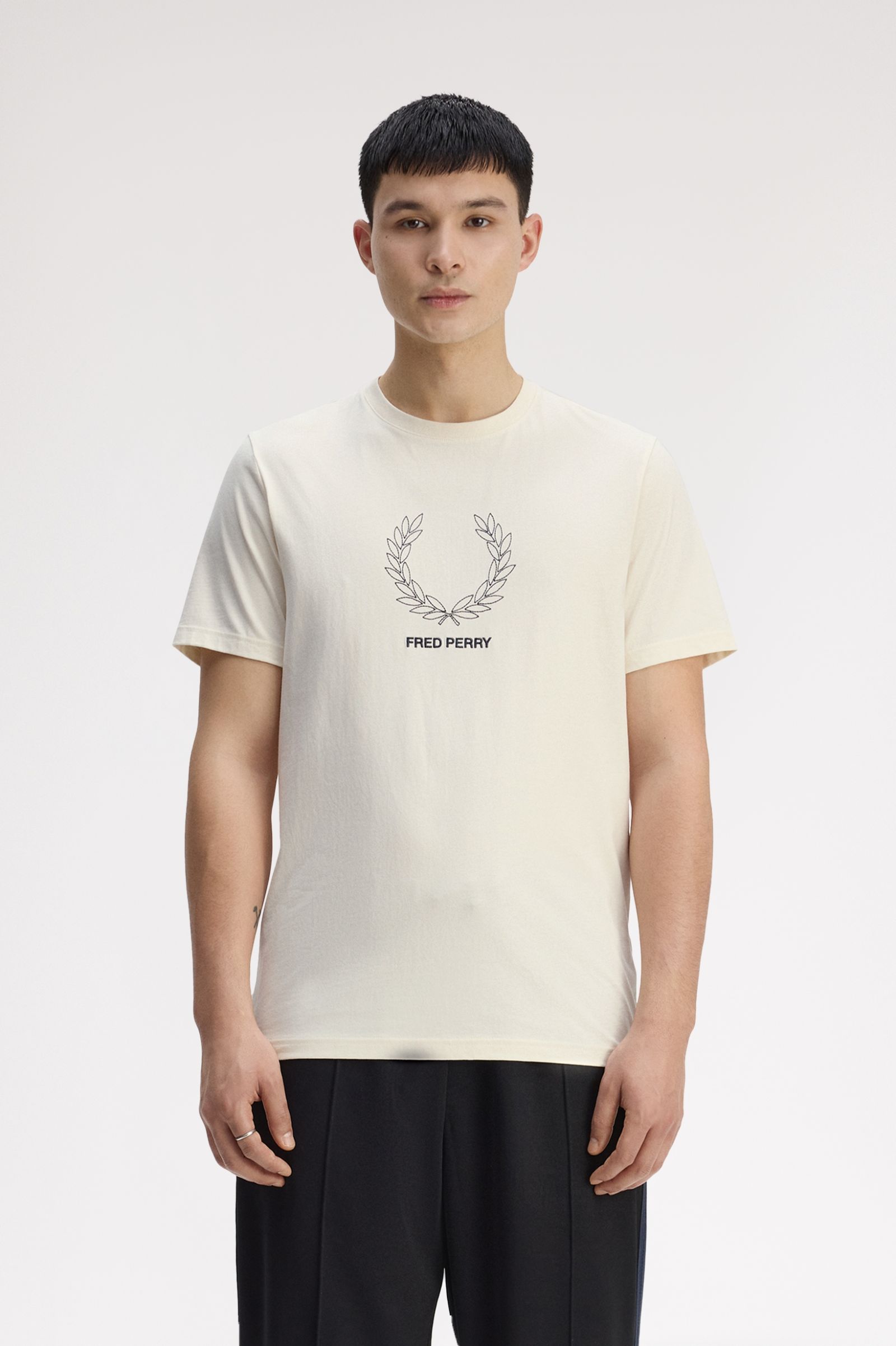 Fred Perry Outline T-Shirt